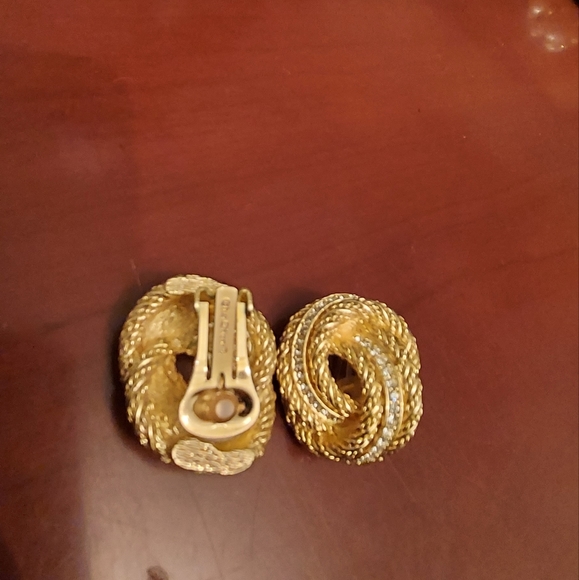 Dior vintage clip on earrings - Picture 2 of 8